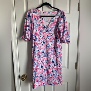 Lilly Pulitzer in EUC. Medium Easley T-shirt dress.